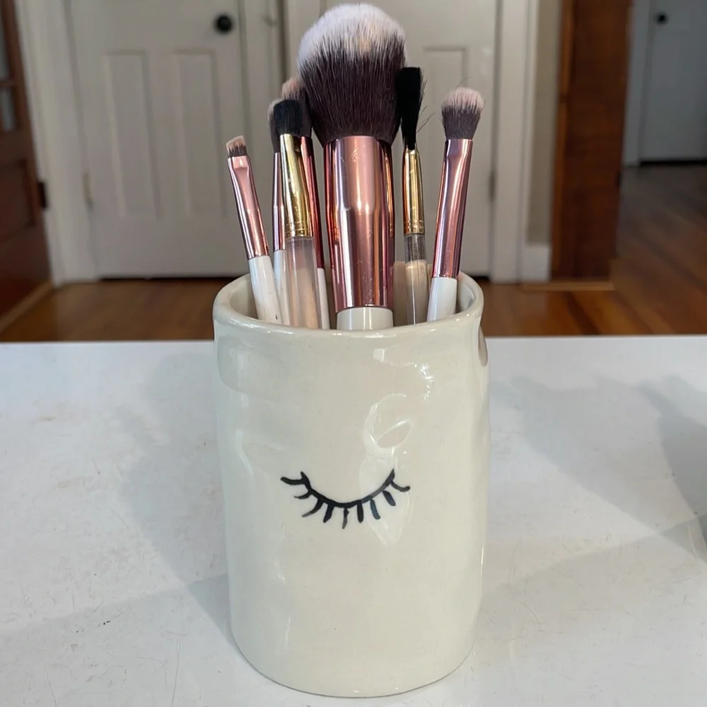 Rae Dunn Artisan Collection by Magenta White w/Black Eyelash Cup (2)